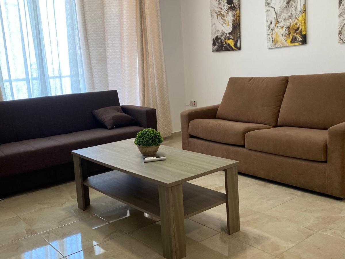 Sunrise Court Apartment Marsaskala Bagian luar foto