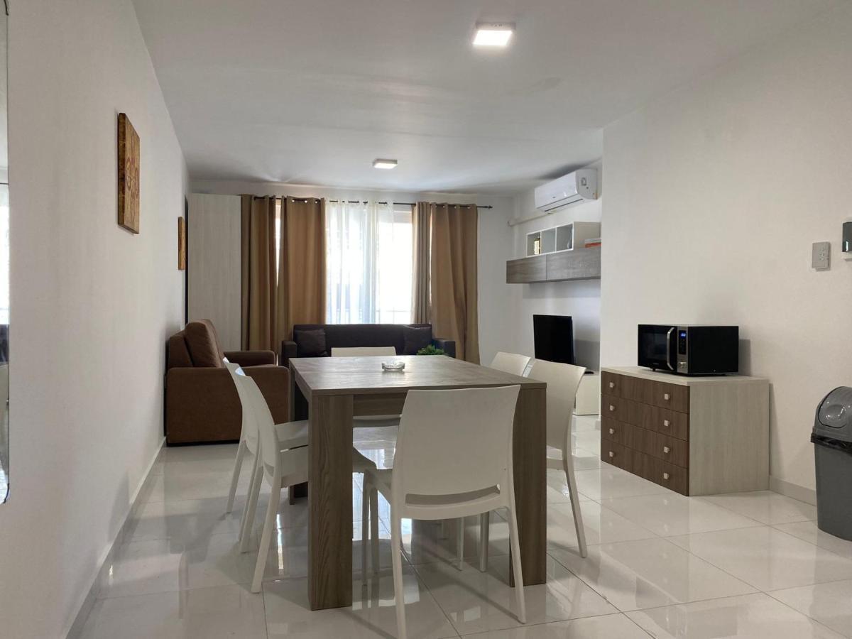 Sunrise Court Apartment Marsaskala Bagian luar foto