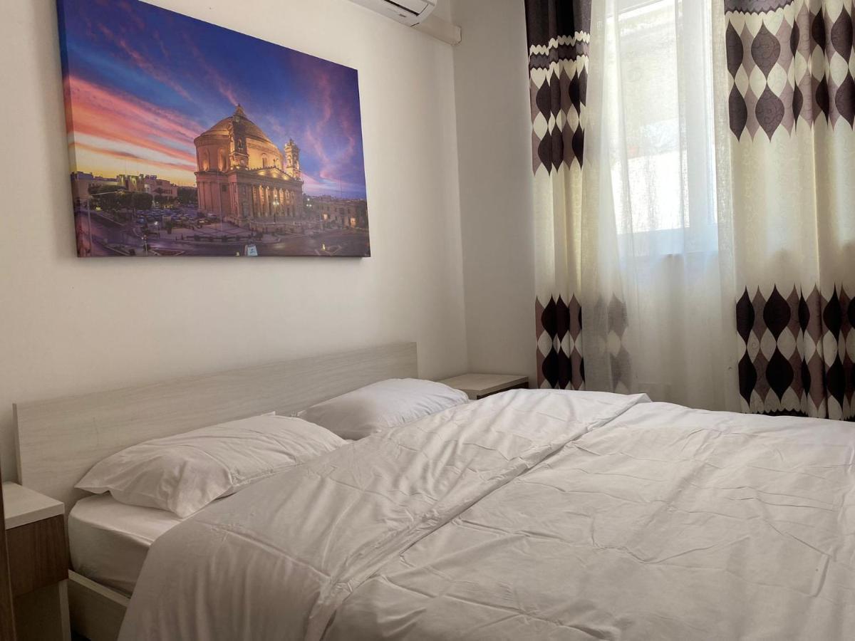 Sunrise Court Apartment Marsaskala Bagian luar foto