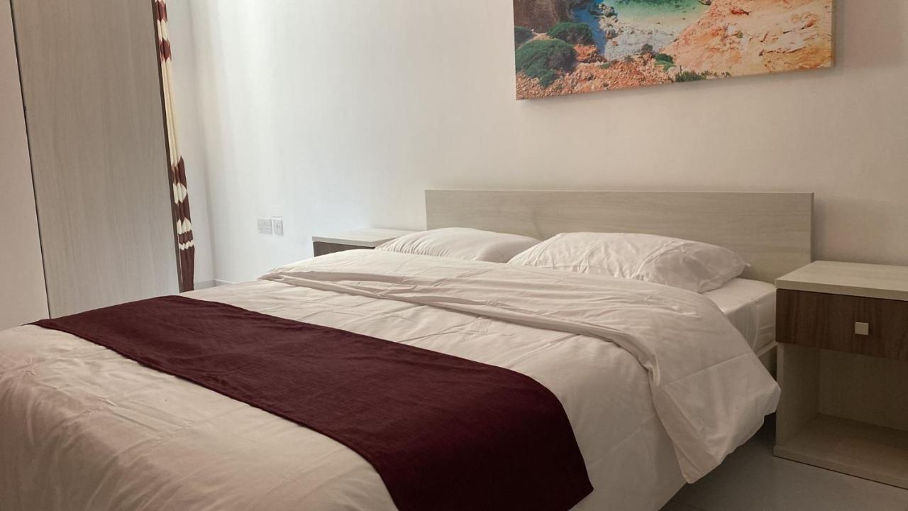 Sunrise Court Apartment Marsaskala Bagian luar foto