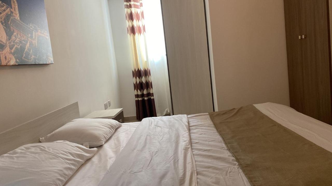 Sunrise Court Apartment Marsaskala Bagian luar foto
